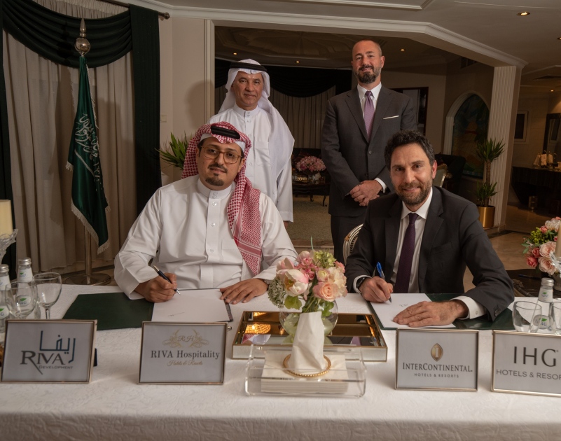 توقيع اتفاقية لتطوير إنتركونتيننتال الرياض مع شركة ريفا للتعمير