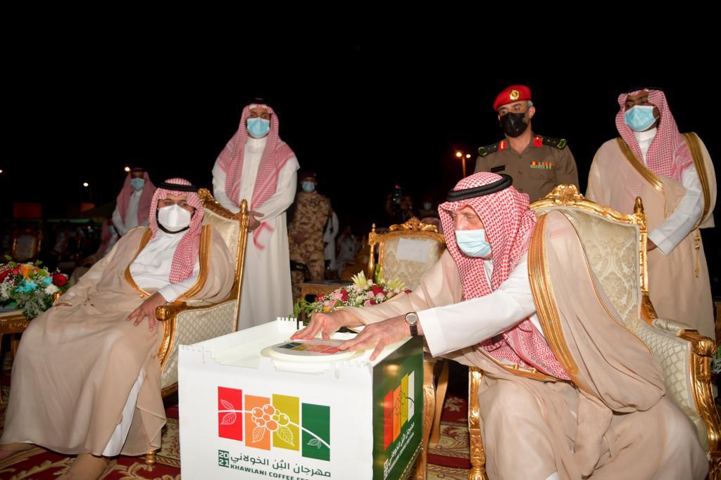 سمو أمير جازان يفتتح مهرجان البن ويدشن مشروعات تنموية في محافظة الداير بأكثر من 182 مليونًا