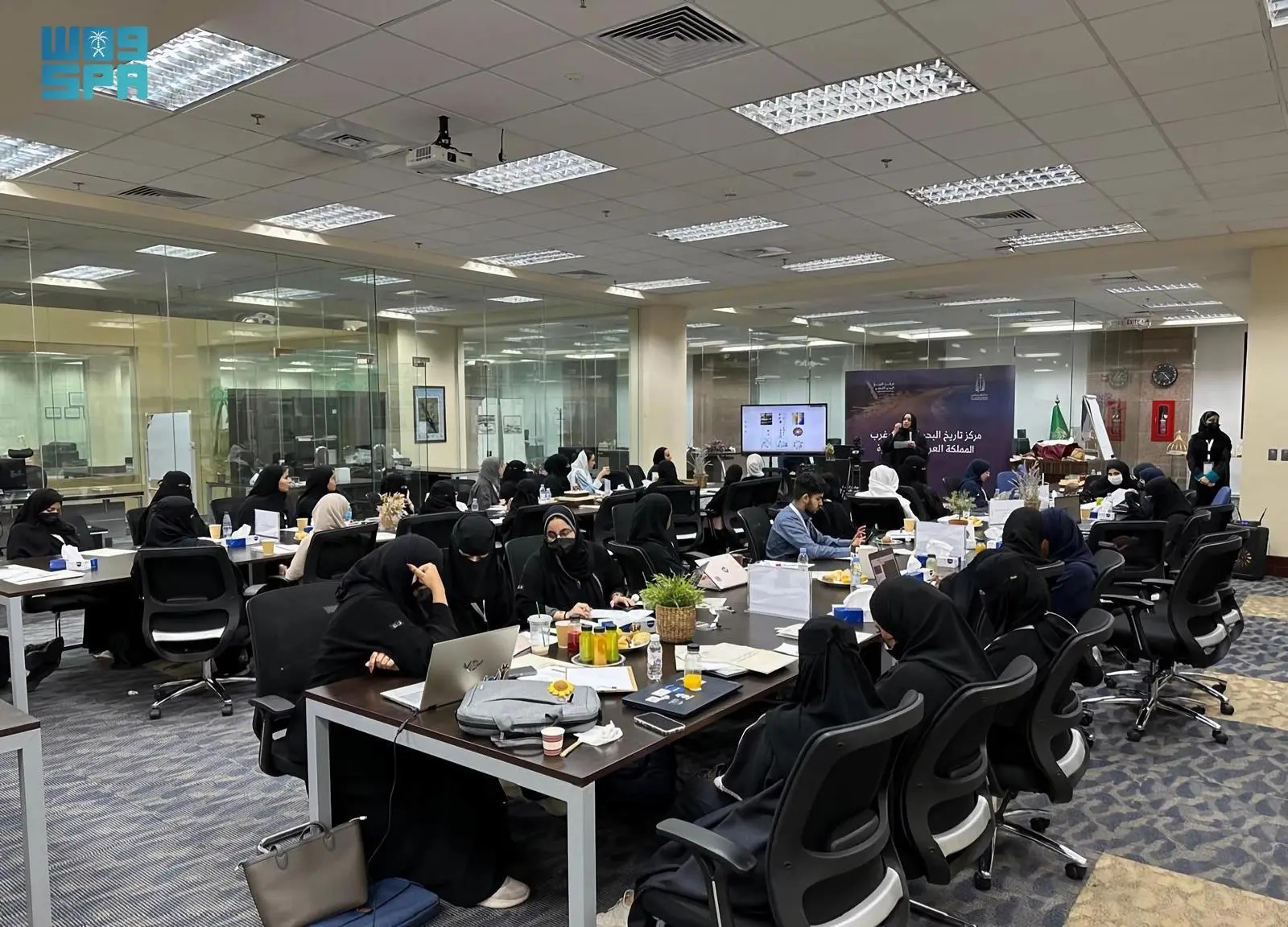 مركز تاريخ البحر الأحمر وغرب المملكة يدشن برنامج 