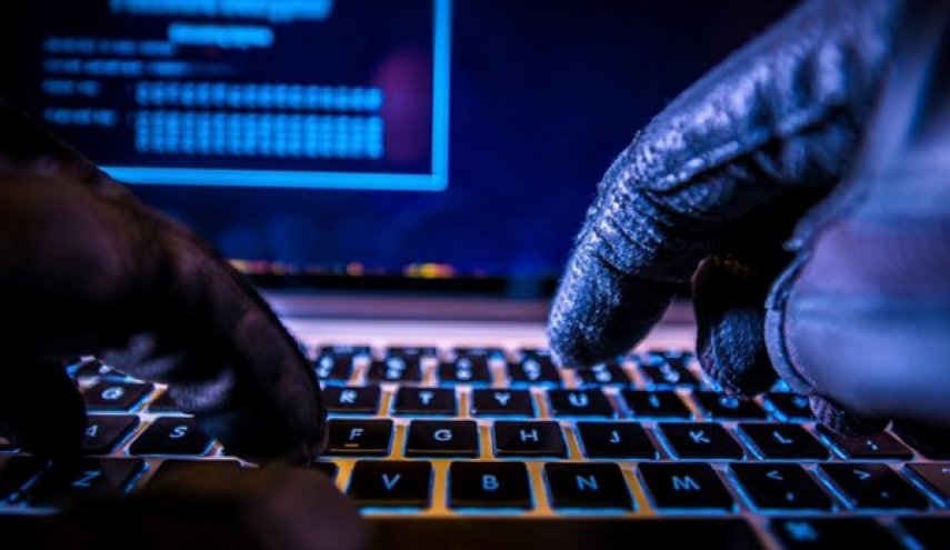 استطلاع: توقعات عالية بارتفاع عدد ضحايا الهجمات السيبرانية من الموظفين