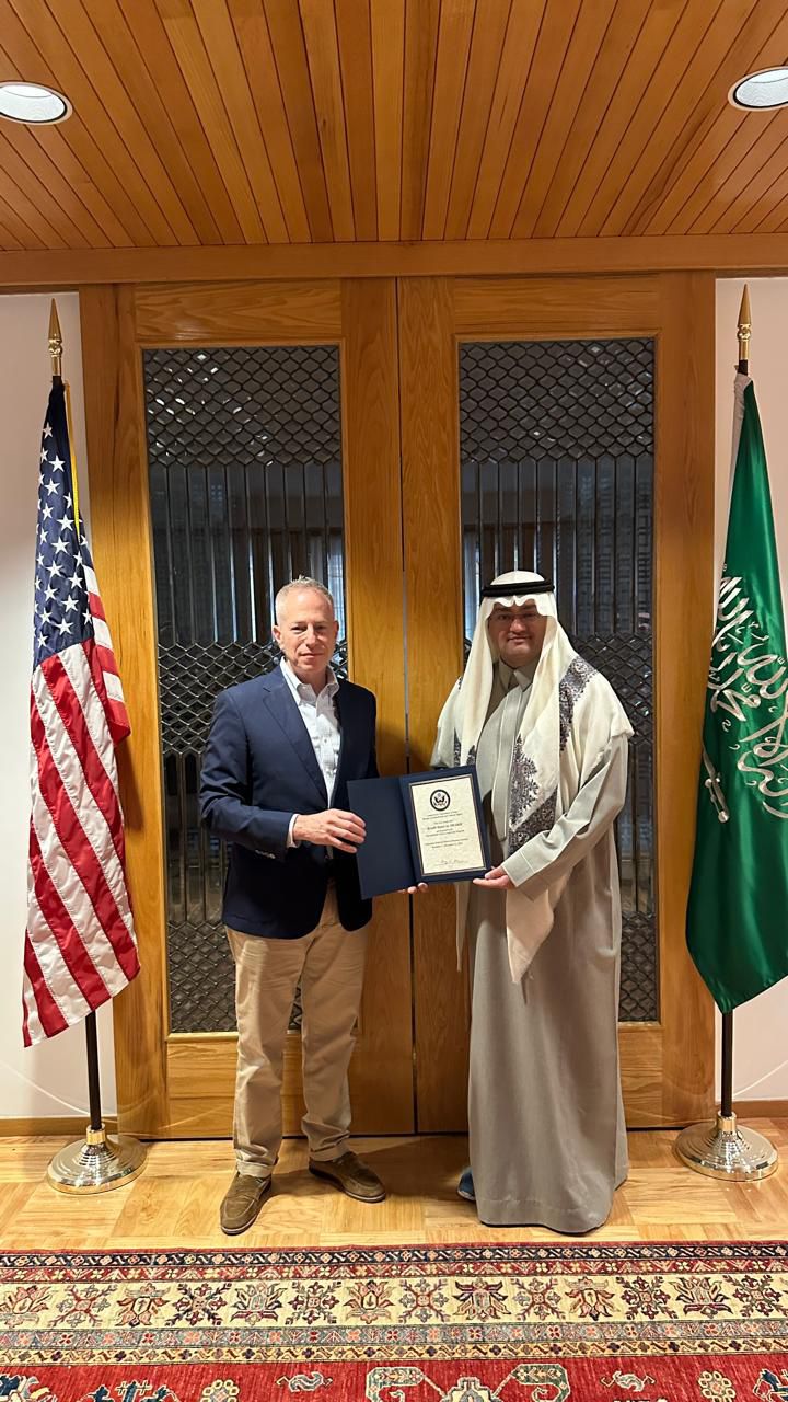 سفير الولايات المتحدة الأمريكية لدى المملكة  يلتقي المشاركين في برنامج الزائر الدولي من الصم وضعاف السمع.  