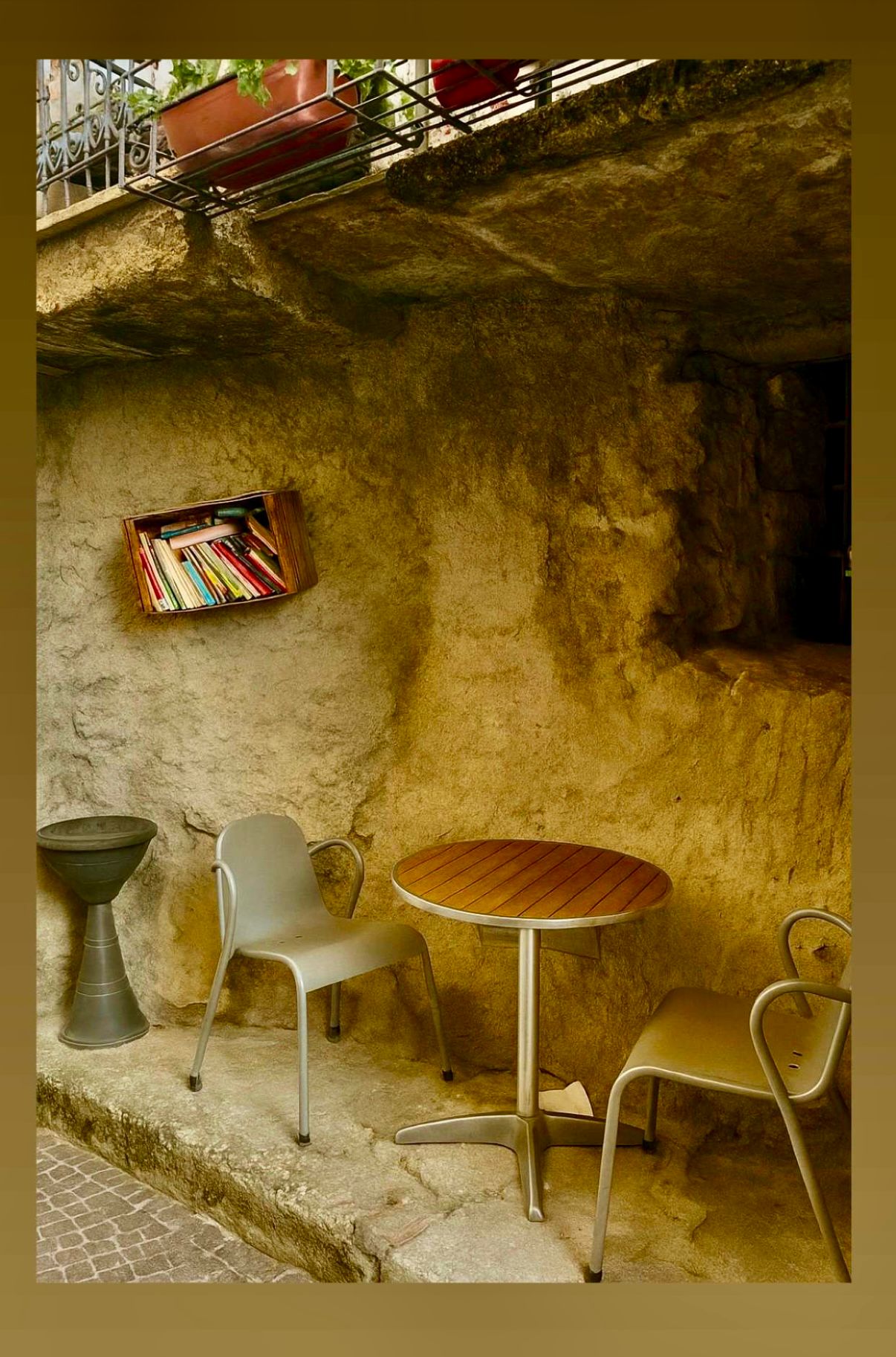 ( القراءة … نافذة الروح إلى الحياة )